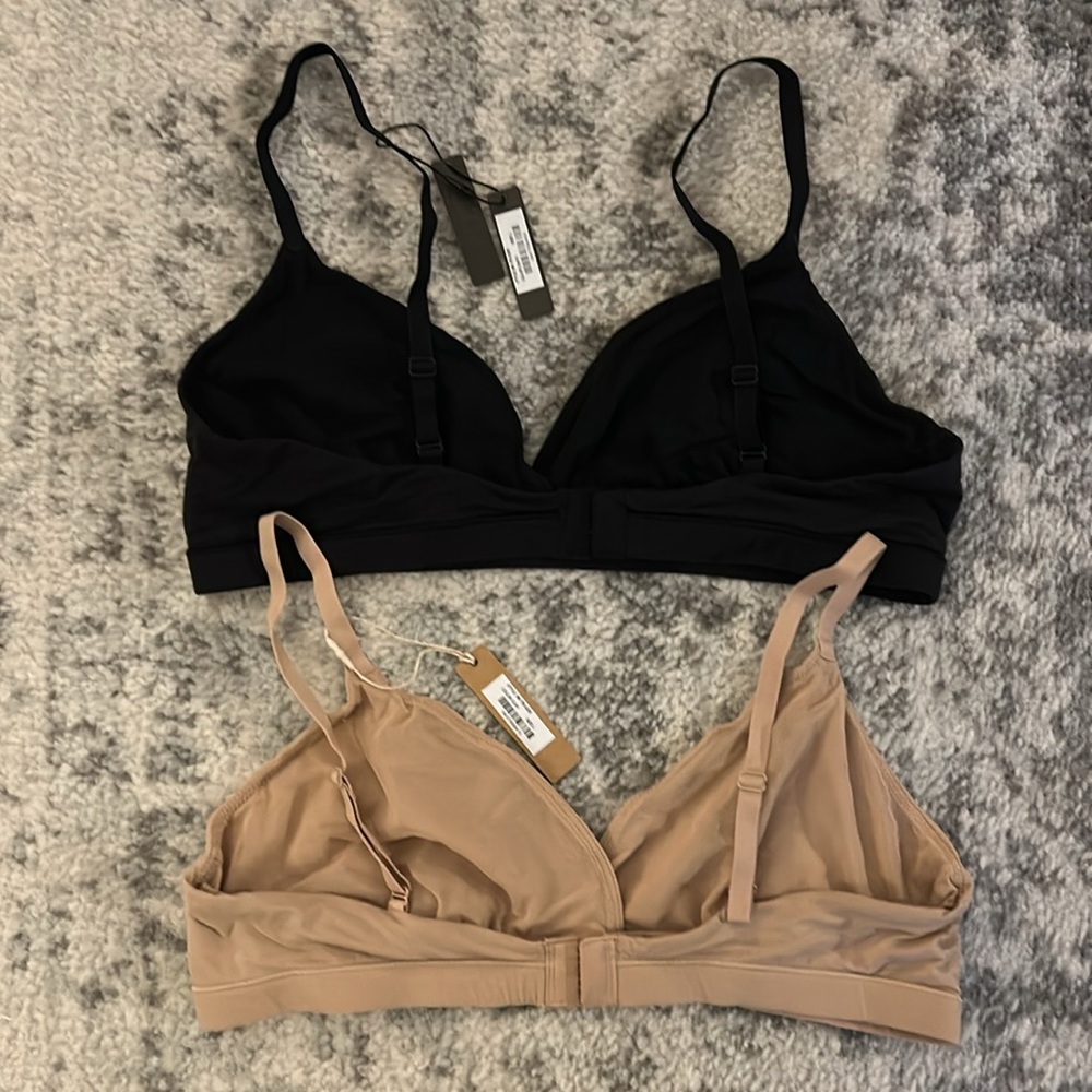 NWT lot of 2 SKIMS wireless crossover Size L - Picture 2 of 3